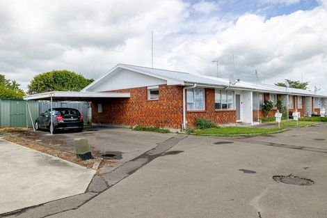 Photo of property in 4 Kiwi Court, Roslyn, Palmerston North, 4414