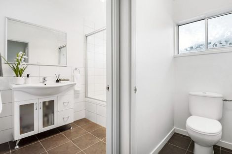 Photo of property in 114 Mountbatten Avenue, Hillcrest, Auckland, 0627