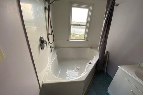 Photo of property in 43 Totara Street, Ravensbourne, Dunedin, 9022