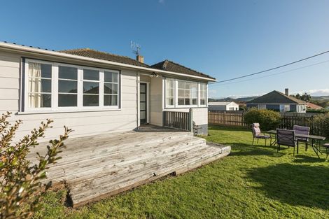 Photo of property in 3 Freyberg Terrace, Waipukurau, 4200