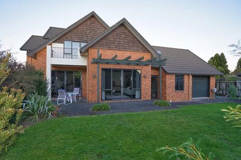 Photo of property in 62 Saint James Drive, Huntington, Hamilton, 3210