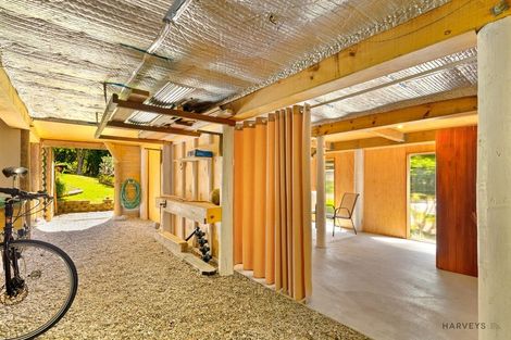 Photo of property in 49 West Lynn Road, Titirangi, Auckland, 0604