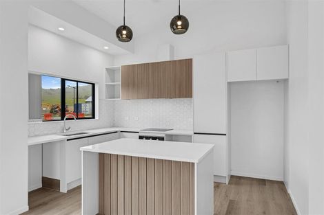 Photo of property in 104 Mataikokako Loop, Kawakawa Bay, 2585