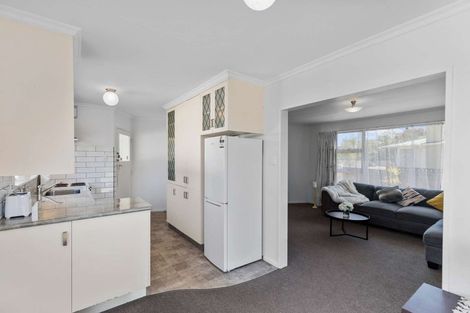 Photo of property in 17 Abraham Crescent, Milson, Palmerston North, 4414