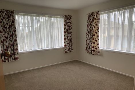 Photo of property in 98 Oakdale Road, Mount Roskill, Auckland, 1041