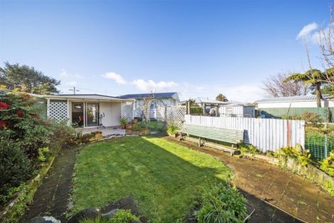 Photo of property in 15 Murray Avenue, Hawera, 4610