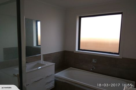 Photo of property in 30 Cabourne Drive, Glenview, Hamilton, 3206