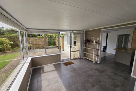 Photo of property in 4 Kiwi Road, Raumati Beach, Paraparaumu, 5032