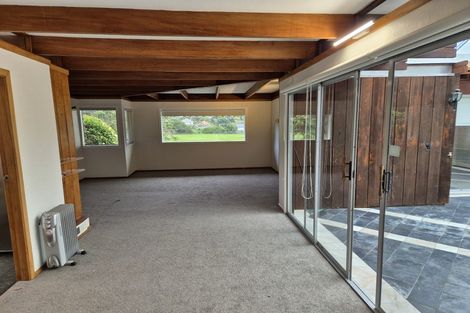 Photo of property in 39 Lucknow Terrace, Khandallah, Wellington, 6035