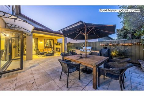 Photo of property in 25 Bridgefield Crescent, Flat Bush, Auckland, 2016