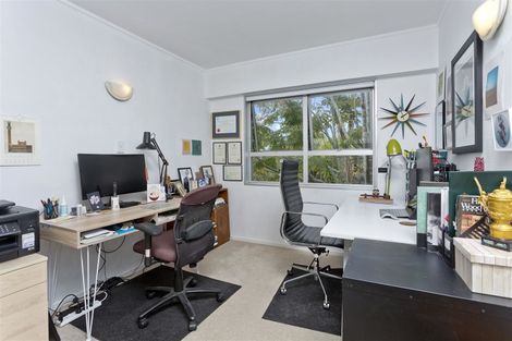 Photo of property in 3/100 Aberdeen Road, Campbells Bay, Auckland, 0620