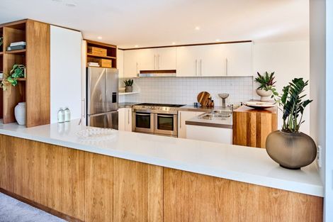 Photo of property in 2/326 Oriental Parade, Oriental Bay, Wellington, 6011