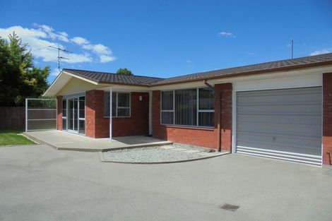 Photo of property in 2/31 Guinness Crescent, Ilam, Christchurch, 8041