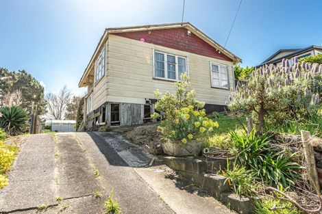Photo of property in 25 Manuka Street, Castlecliff, Whanganui, 4501