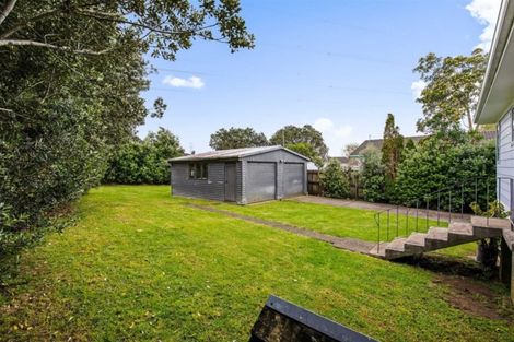 Photo of property in 6 Cherry Tree Place, Massey, Auckland, 0614