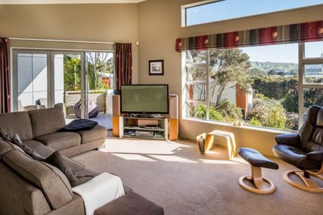 Photo of property in 6 Young Nicks Lane, Whitby, Porirua, 5024