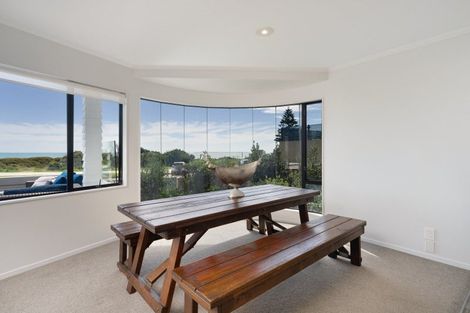 Photo of property in 206b Marine Parade, Mount Maunganui, 3116