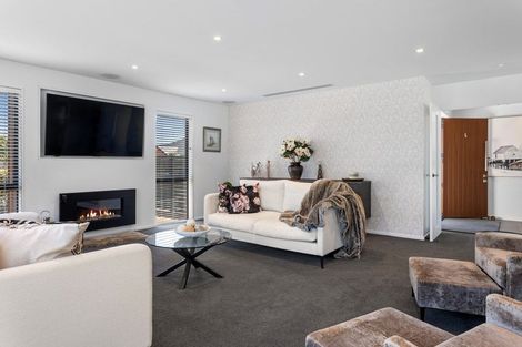 Photo of property in 5 Chatsworth Avenue, Rangiora, 7400