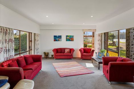 Photo of property in 27 Robinson Road, Whitianga, 3510