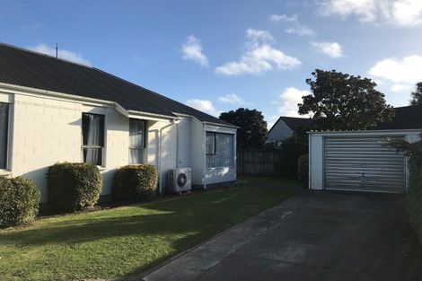 Photo of property in 2/16 Mulberry Place, Redwood, Christchurch, 8051
