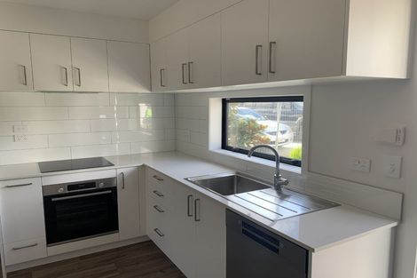 Photo of property in 14 Whakahui Lane, Mangere Bridge, Auckland, 2022