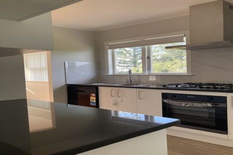 Photo of property in 80 Stottholm Road, Titirangi, Auckland, 0604