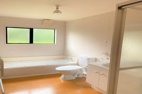 Photo of property in 14 Ellwood Place, Churton Park, Wellington, 6037