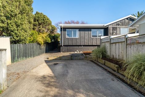 Photo of property in 115a Dimock Street, Titahi Bay, Porirua, 5022