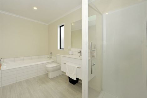 Photo of property in 30 Brian Keogh Lane, Wigram, Christchurch, 8025