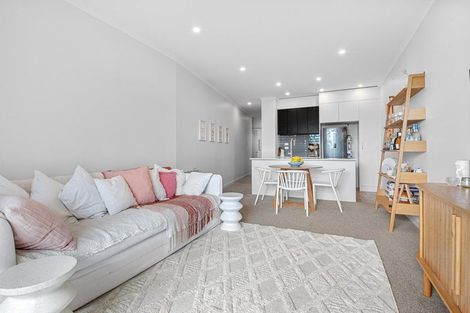 Photo of property in 6/3 Genevieve Lane, Hobsonville, Auckland, 0616