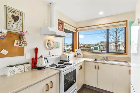 Photo of property in 39 Tyrone Street, Belfast, Christchurch, 8051