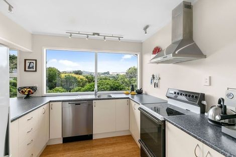 Photo of property in 10 Goddard Grove, Churton Park, Wellington, 6037