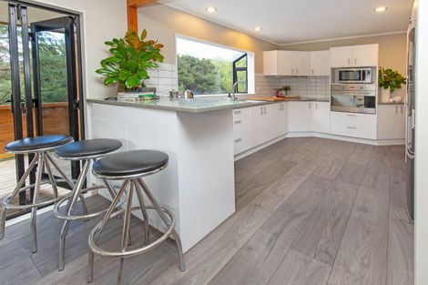 Photo of property in 60 Scott Road, Stanmore Bay, Whangaparaoa, 0932