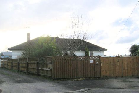 Photo of property in 8a Lee Place, Bader, Hamilton, 3206