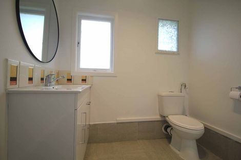 Photo of property in 4039 Great North Road, Glen Eden, Auckland, 0602