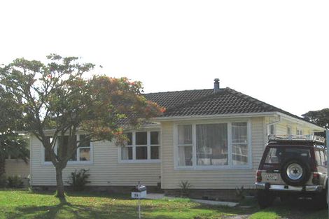 Photo of property in 74 Glen Marine Parade, Glendene, Auckland, 0602