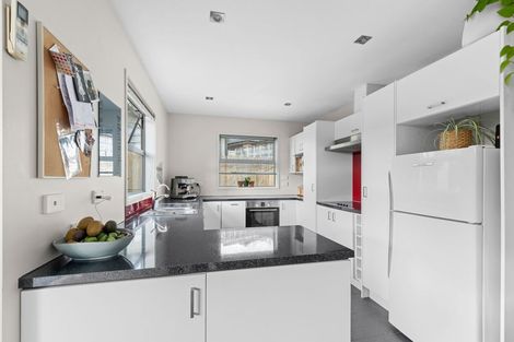 Photo of property in 14e Maple Crescent, Whalers Gate, New Plymouth, 4310