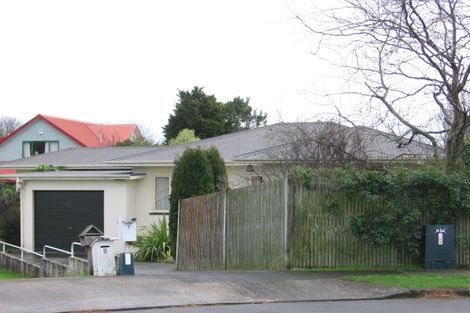 Photo of property in 7 Harrow Place, Hokowhitu, Palmerston North, 4410