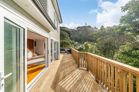 Photo of property in 84 Paremata Road, Paremata, Porirua, 5024