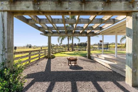 Photo of property in 294 Clevedon Kawakawa Road, Clevedon, Papakura, 2585