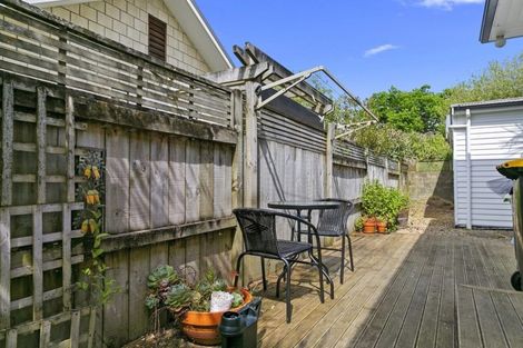 Photo of property in 21 Williams Street, Cambridge, 3434