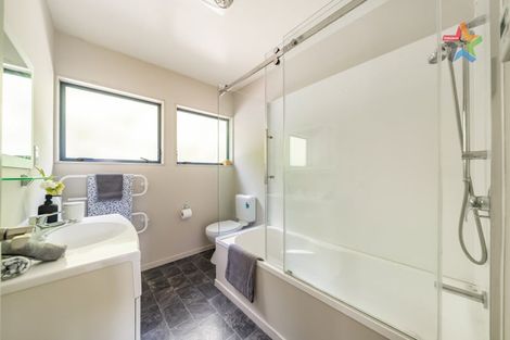 Photo of property in 30 Plateau Road, Te Marua, Upper Hutt, 5018