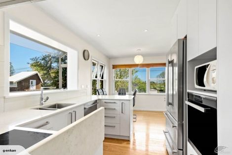 Photo of property in 37 Tampin Road, Hillpark, Auckland, 2102