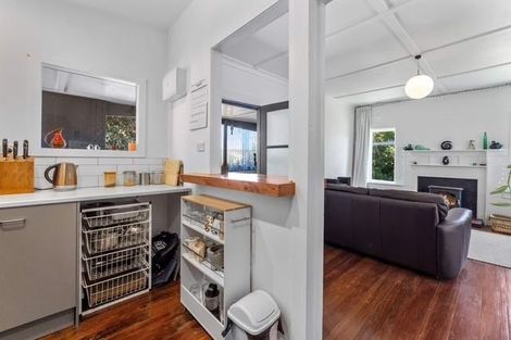Photo of property in 352 Motutara Road, Muriwai, 0881