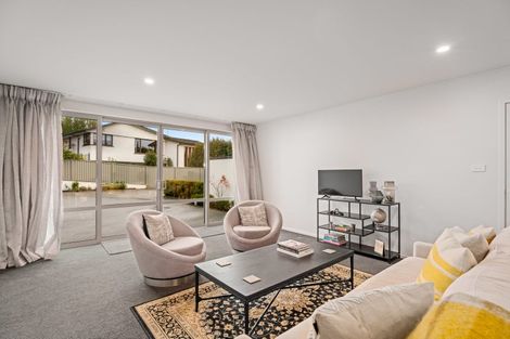 Photo of property in 15 Faulks Terrace, Wanaka, 9305