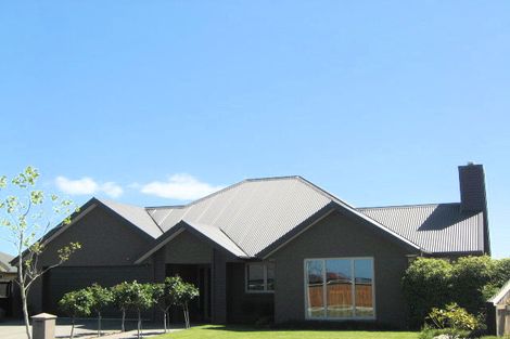 Photo of property in 69 Coolspring Way, Redwood, Christchurch, 8051