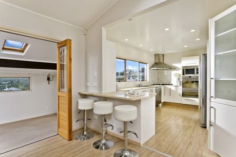Photo of property in 6 Asbury Crescent, Campbells Bay, Auckland, 0630