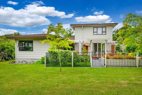 Photo of property in 52 James Cook Street, Havelock North, 4130
