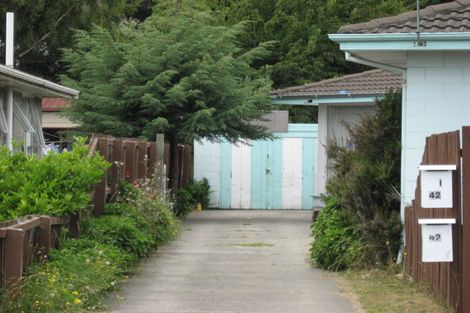Photo of property in 2/42 Kawau Crescent, Bromley, Christchurch, 8062