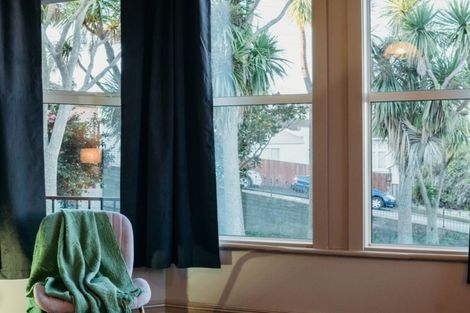 Photo of property in 2 Middleton Road, Kew, Dunedin, 9012